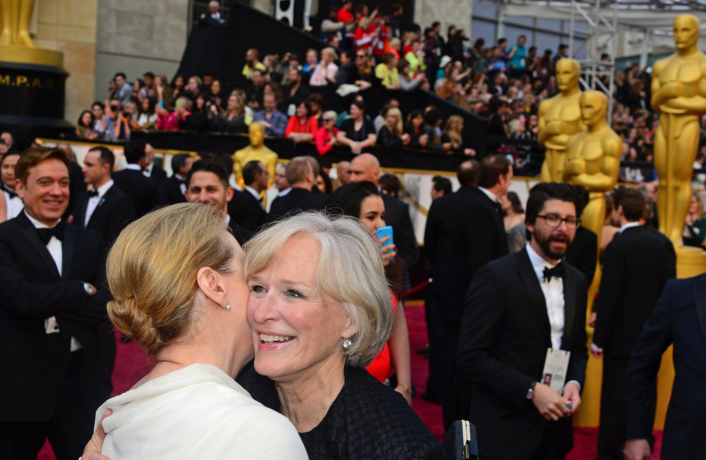 Meryl Streep and Glenn Close embraced on the Oscars red carpet.
Meryl Streep and Glenn Close embraced on the Oscars red carpet.