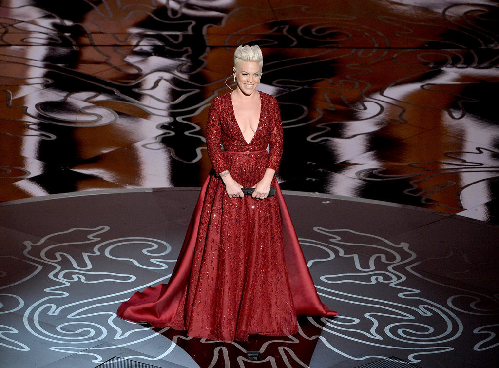 Pink looked glamorous in red when she took the stage to perform "Over the Rainbow."
Pink looked glamorous in red when she took the stage to perform "Over the Rainbow."