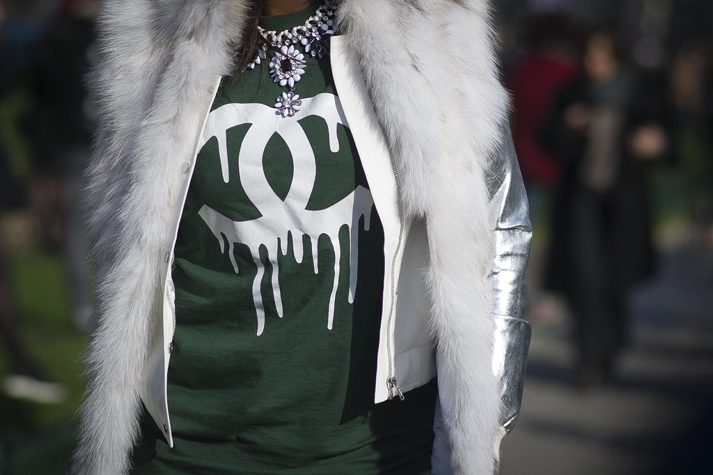 The star of this show is a great tee and an even better necklace.
The star of this show is a great tee and an even better necklace.