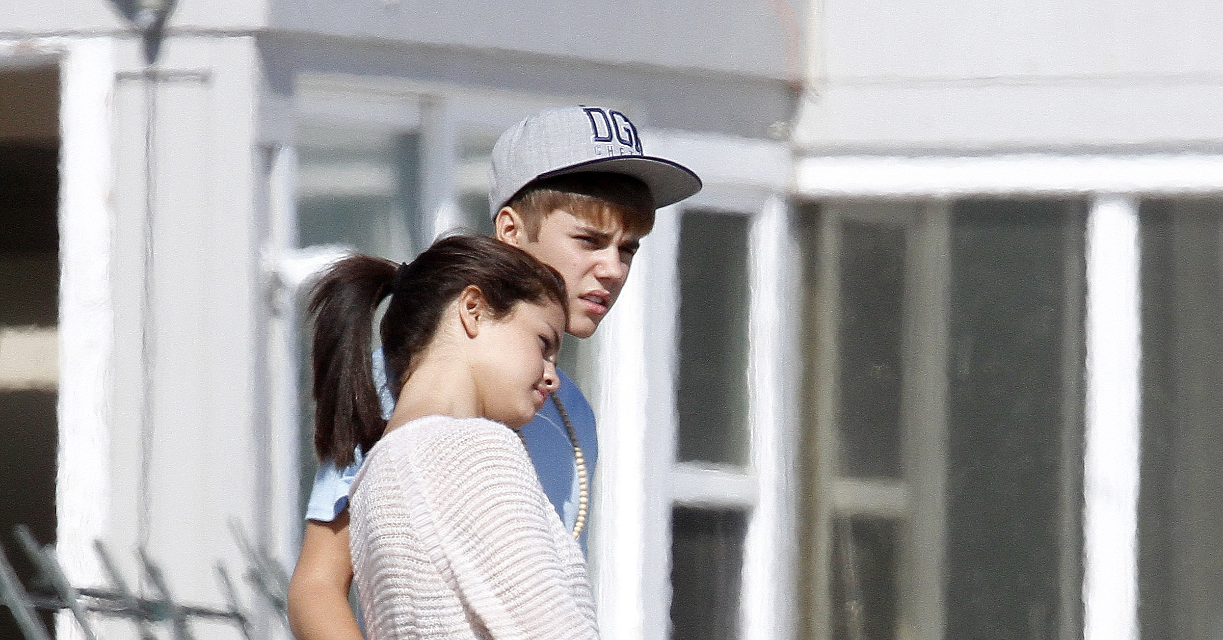 Selena and Justin shared a romantic hug Justin and Selena Spend a 