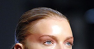 Beauty Spring Peek: The Chic Sleek Ponytail Beauty Spring Peek: The Chic Sleek Ponytail