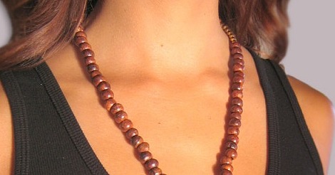Rachel May Wood Owl Necklace: Love It or Hate It? Rachel May Wood Owl Necklace: Love It or Hate It?