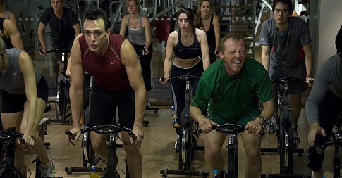 First Look: Simon Pegg and Hank Azaria in Run, Fat Boy, Run First Look: Simon Pegg and Hank Azaria in Run, Fat Boy, Run