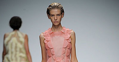 Christopher Kane Goes Ape for Spring 2009 Christopher Kane Goes Ape for Spring 2009