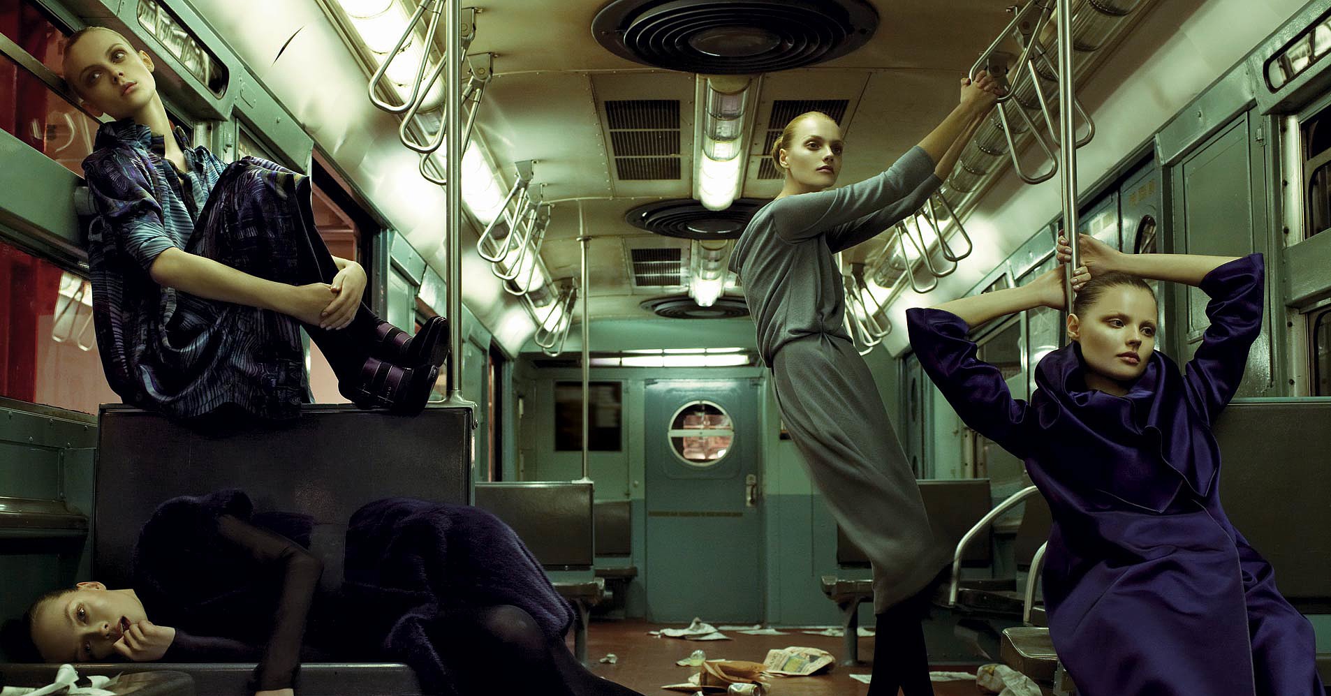 Alberta Ferretti Fall 2008 Gives Girls the Subway Slump Alberta Ferretti Fall 2008 Gives Girls the Subway Slump
