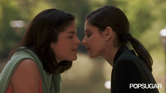 Sarah Michelle Gellar and Selma Blair, 2000 Sarah Michelle Gellar and Selma Blair, 2000