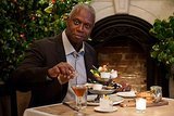 Andre Braugher Eats ‘Really Quickly,’ Ends the Day With Hershey’s Andre Braugher Eats ‘Really Quickly,’ Ends the Day With Hershey’s