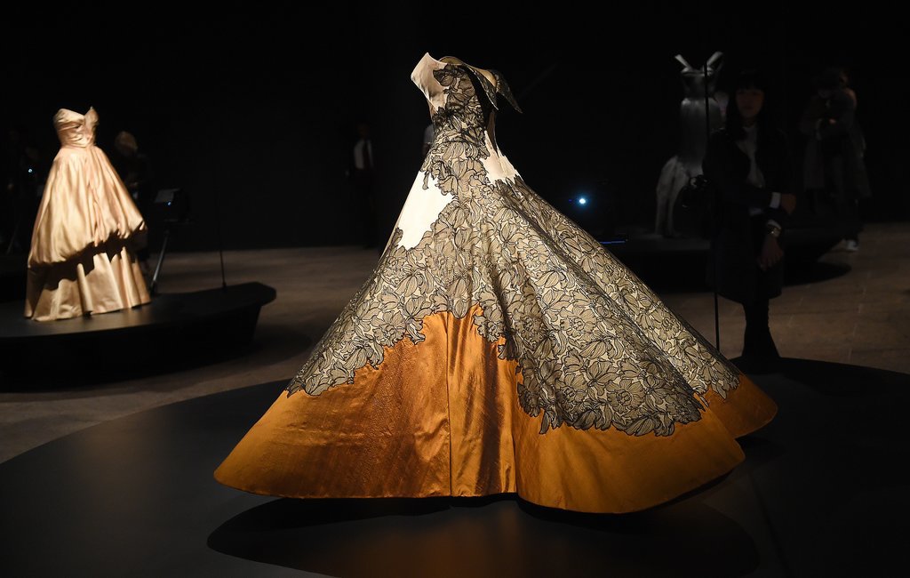 Charles James: Beyond Fashion Charles James: Beyond Fashion