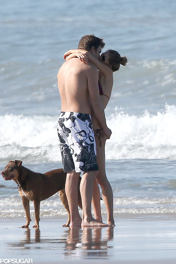 Tom Brady and Gisele Bündchen showed off their signature cheeky PDA on the beach in Costa Rica in March 2014.
Tom Brady and Gisele Bündchen showed off their signature cheeky PDA on the beach in Costa Rica in March 2014.