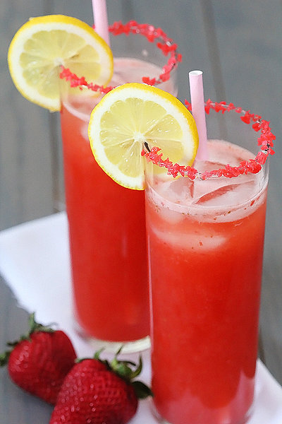 Sparking Strawberry Lemonade Sparking Strawberry Lemonade