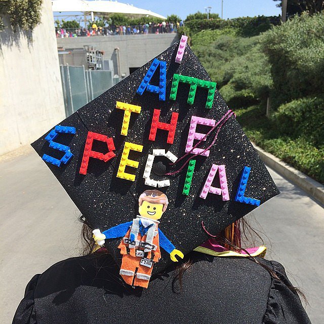 A special occasion deserves a special hat.
Source: Instagram user americana_exotica_
A special occasion deserves a special hat.
Source: Instagram user americana_exotica_