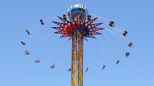 New England Sky Screamer (Six Flags New England, Agawam, MA) New England Sky Screamer (Six Flags New England, Agawam, MA)