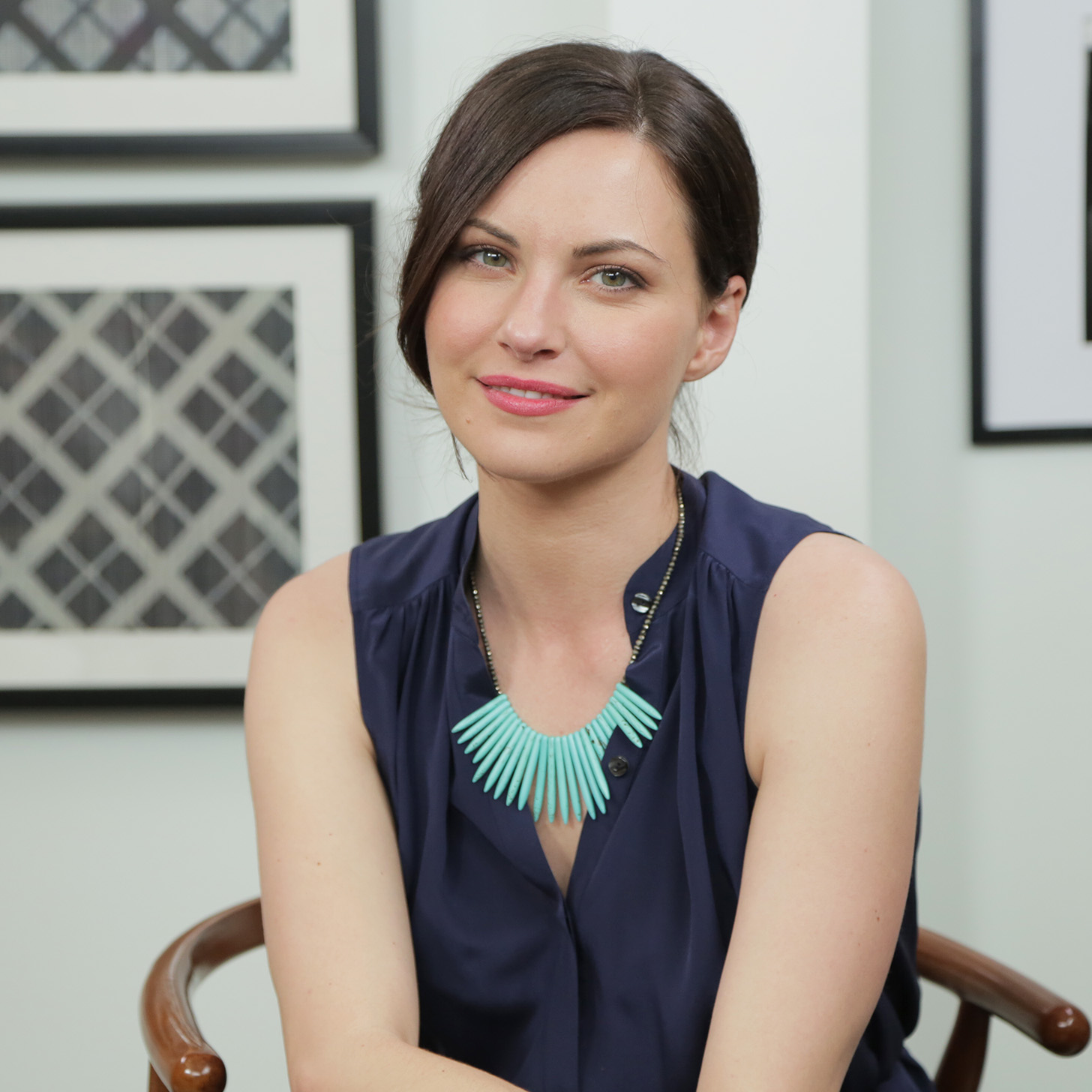 Jill Flint Explains How The Night Shift Is a New Sort of Doctor Drama