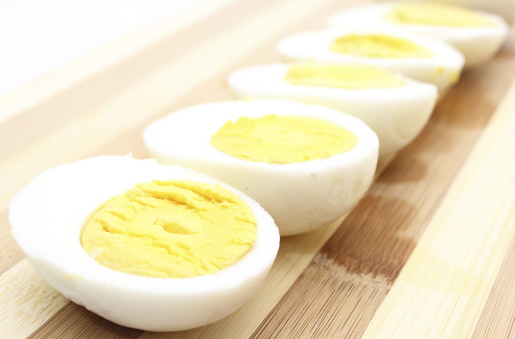Eggs Eggs