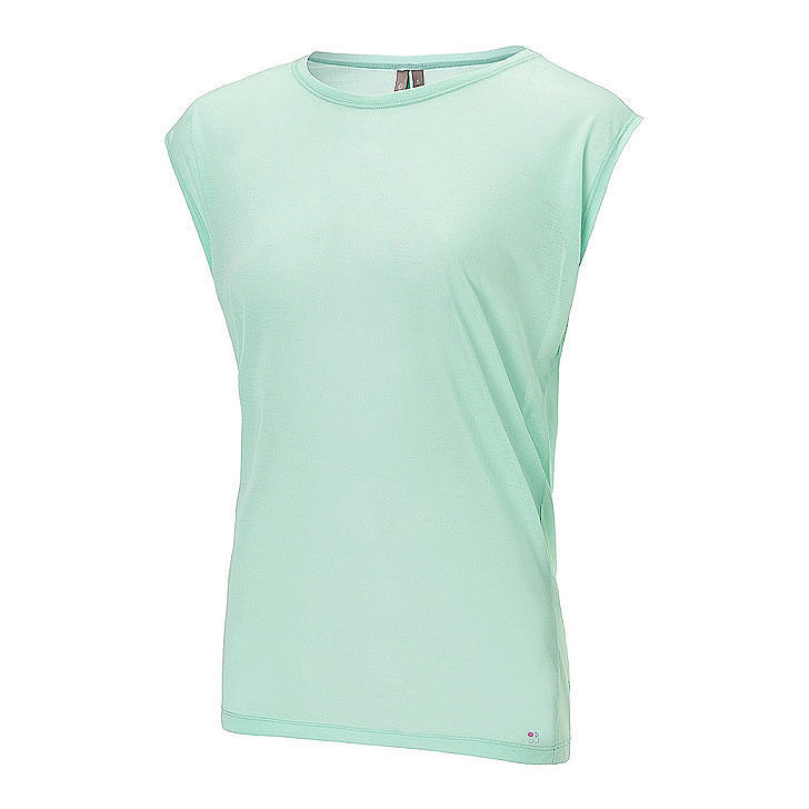 Go ahead, get active — POPSUGAR Fitness has the cute Summer gear that'll keep you covered. From sweat-wicking tanks and tees to a natural deodorant that works to the fresh drinks that'll keep you hydrated and help you recover, check out the healthy products that they're loving this month!
Go ahead, get active — POPSUGAR Fitness has the cute Summer gear that'll keep you covered. From sweat-wicking tanks and tees to a natural deodorant that works to the fresh drinks that'll keep you hydrated and help you recover, check out the healthy products that they're loving this month!