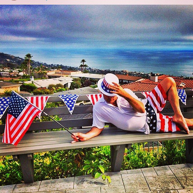 Adam Shankman was surrounded by American flags.
Source: Instagram user adamshankman
Adam Shankman was surrounded by American flags.
Source: Instagram user adamshankman