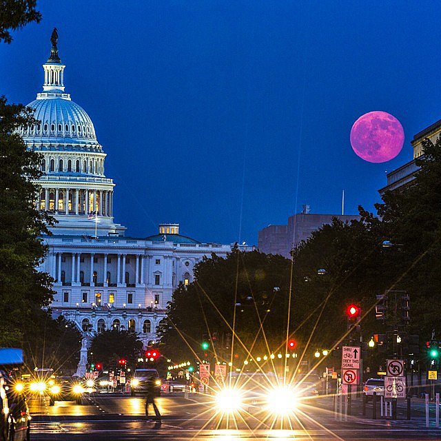 The Only Pictures of the Supermoon You Need to See The Only Pictures of the Supermoon You Need to See