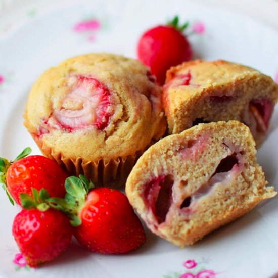 Vegan Strawberry Banana Muffins Vegan Strawberry Banana Muffins