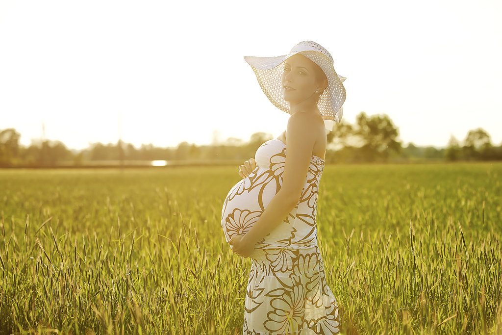 10 Tips For Surviving a Summer Pregnancy 10 Tips For Surviving a Summer Pregnancy