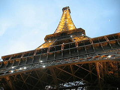 Eiffel Tower Light Show