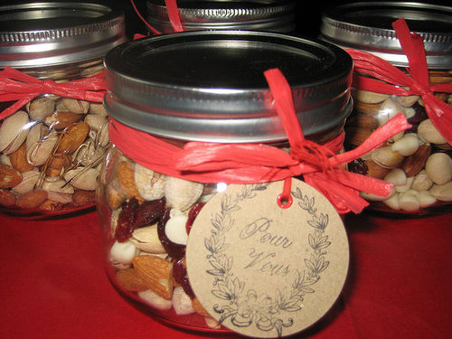 DIY Holiday Hostess Trail Mix