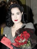DITA VON TEESE DOES STRIPTEESE