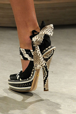 SHOE LUST - WHAT BRAND? - Prada!