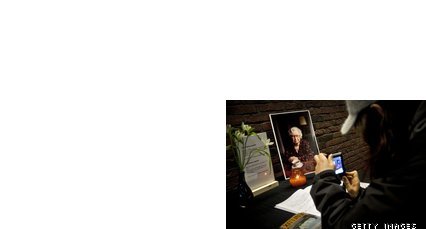 <a href="http:/... target="_blank"><img src="http:/... 