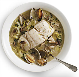 Fast, Easy Recipe for Braised Halibut With Leeks, Mushrooms, and Clams Fast, Easy Recipe for Braised Halibut With Leeks, Mushrooms, and Clams