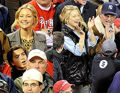 Photos of Kate Hudson in NYC Watching the Yankees 2009-11-03 08:52:21