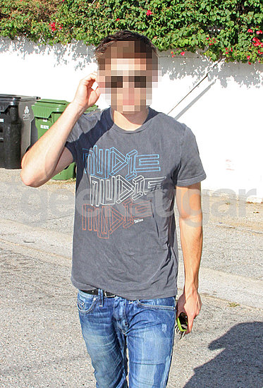 Match the Celeb With the Cell Phone Match the Celeb With the Cell Phone