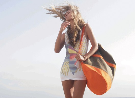 Cynthia Rowley Surfs With Roxy
