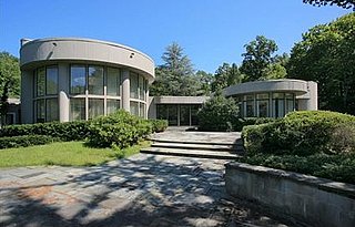 Whitney Houston Lists Her Round House