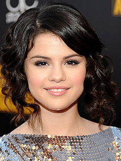 Photos of Selena Gomez at the 2009 American Music Awards