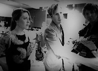 Music Video of Beck, Feist, Wilco, Jamie Liddell Performing "Little Hands" Together