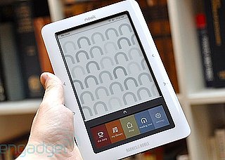 Daily Tech: Hands on With Barnes & Noble's Nook 