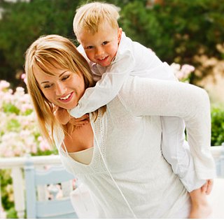 Ask a Single Woman: How Do I Keep Friendships as a Mom?  