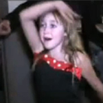 Noah's Controversial Dance, Elin's Divorce Plans, and SJP Talks Twins