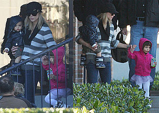 Photos of Elin Nordegren, Sam Woods, and Charlie Woods Together in Florida 2010-01-08 06:52:53