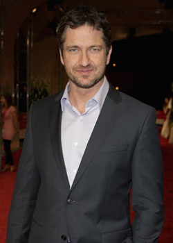 Photos of Gerard Butler Battery Charge Dropped, Gerard Butler Golden Globes Presenter