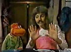 Flashback: Magician Doug Henning On "The Muppet Show" Flashback: Magician Doug Henning On "The Muppet Show"