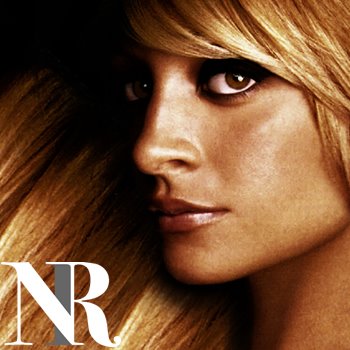 Nicole Richie Collapses
