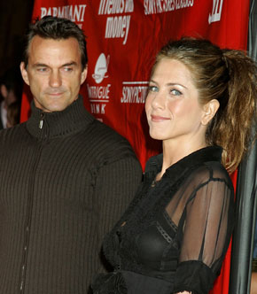 US Weekly Calls BS on Aniston's Rep US Weekly Calls BS on Aniston's Rep
