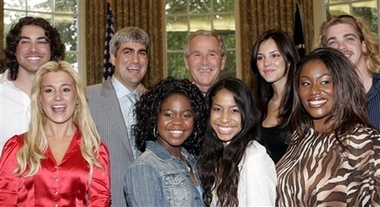 American Idols Visit Bush