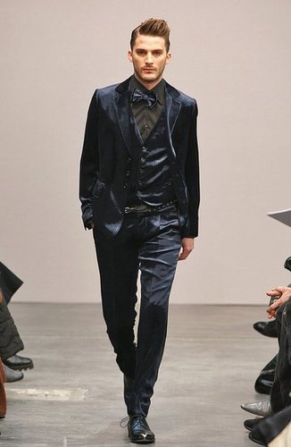 Milan: Gaetano Navarra Men's Fall 2009 Milan: Gaetano Navarra Men's Fall 2009