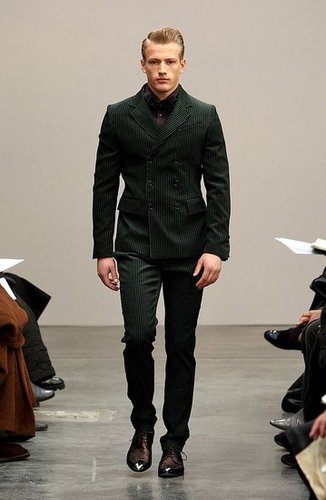 Milan: Gaetano Navarra Men's Fall 2009 Milan: Gaetano Navarra Men's Fall 2009