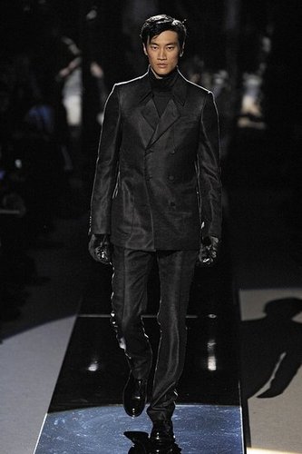 Milan: Versace Men's Fall 2009 Milan: Versace Men's Fall 2009