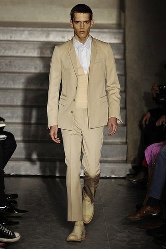 Paris: Givenchy Men's Fall 2009