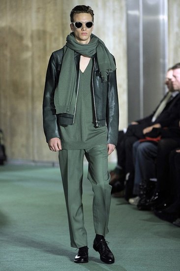 Fall 2009 Men's Trend Report: Monochrome Looks Fall 2009 Men's Trend Report: Monochrome Looks
