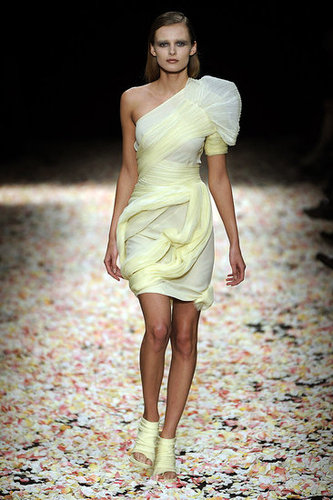 Givenchy Spring 2009 Haute Couture Givenchy Spring 2009 Haute Couture